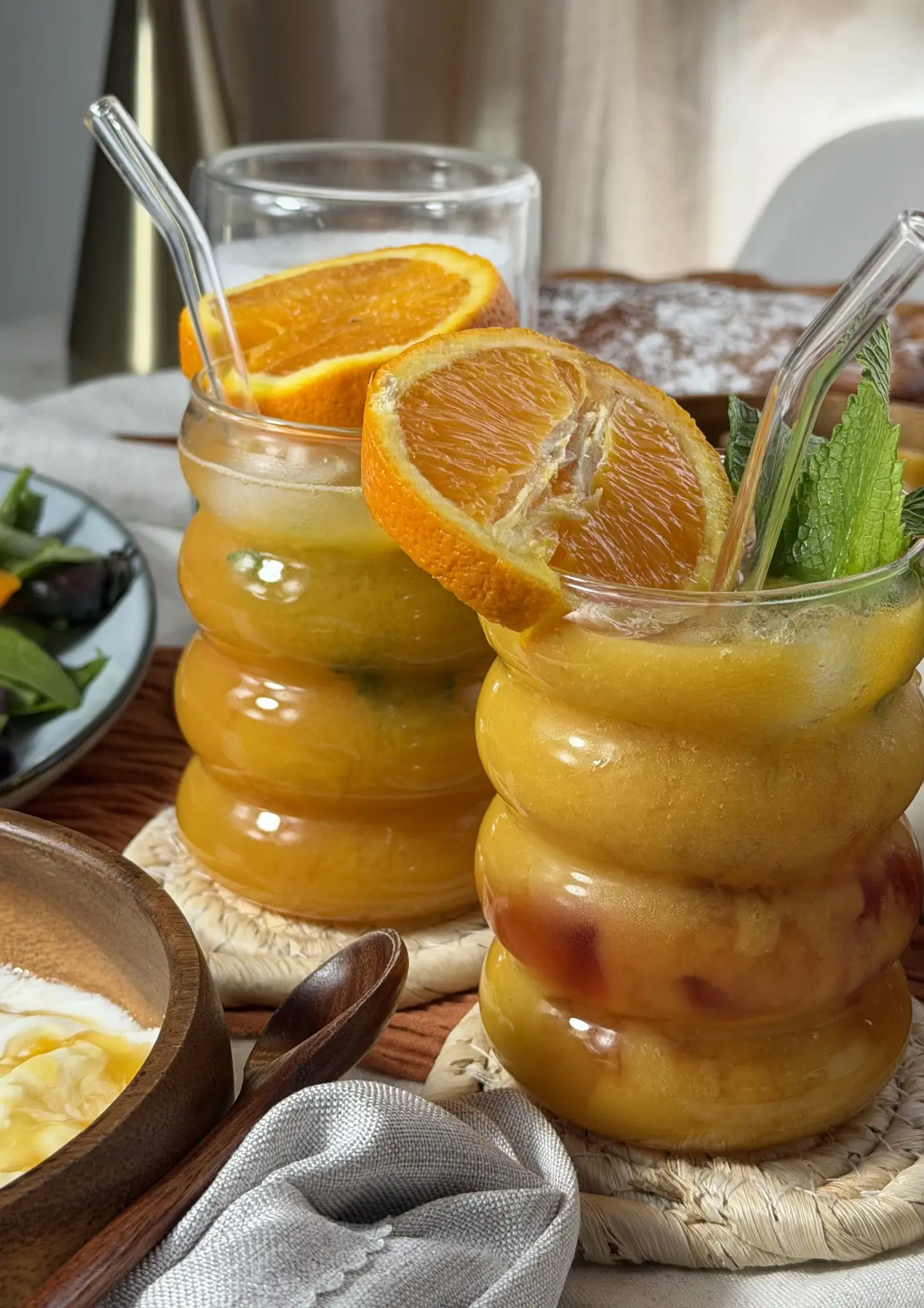 Image de jus tirée de l'ebook "10 idées de Brunchs, facile à préparer et savoureux" rédigé par Hawa DIALLO fondatrice de Njoy_Healthy